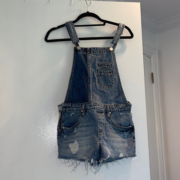 GREAT CONDITION; Only worn once; BLANKNYC Denim Overalls - Picture 1 of 7